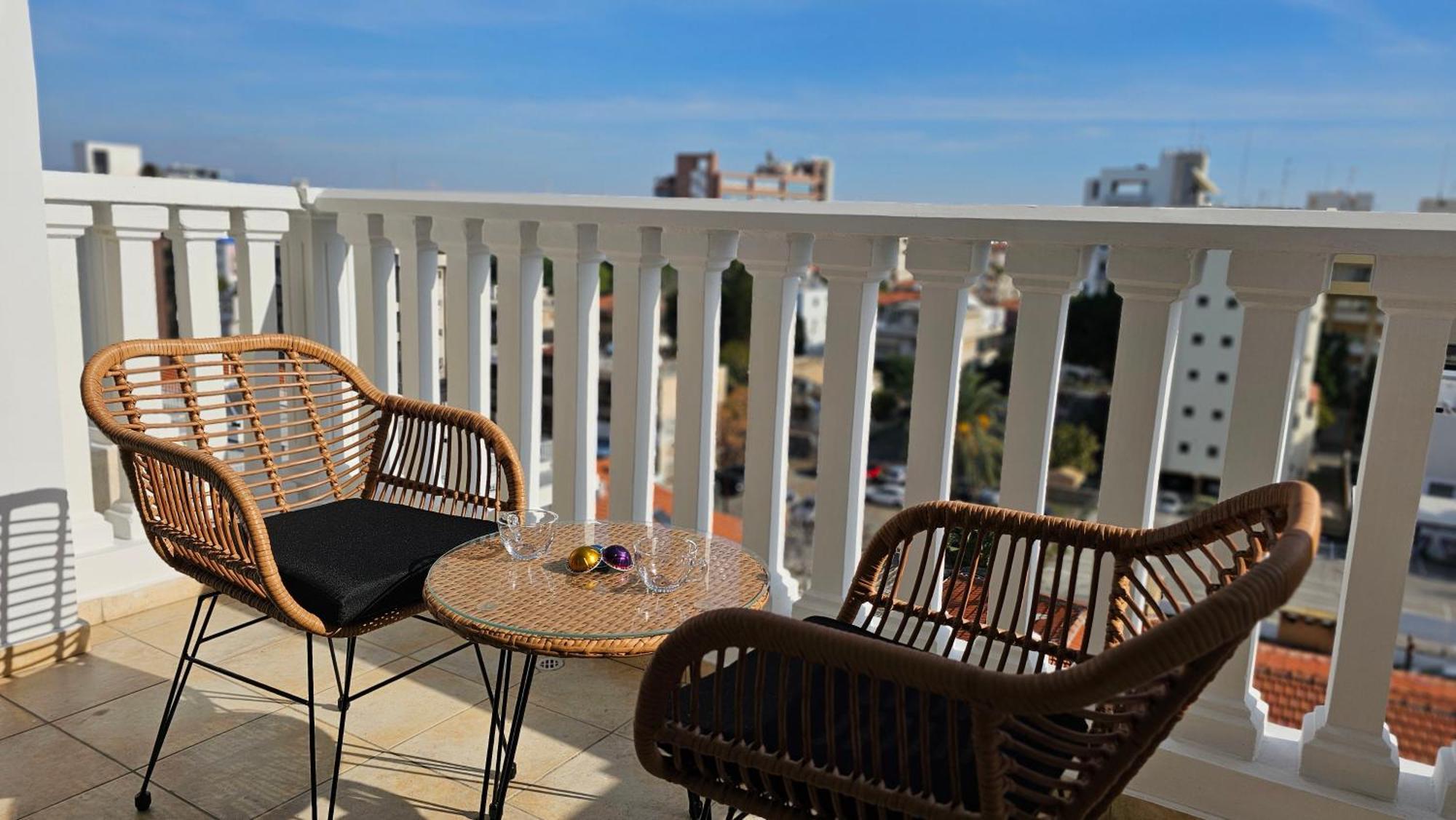Stay Cosmo City Suites Nicosia Kültér fotó