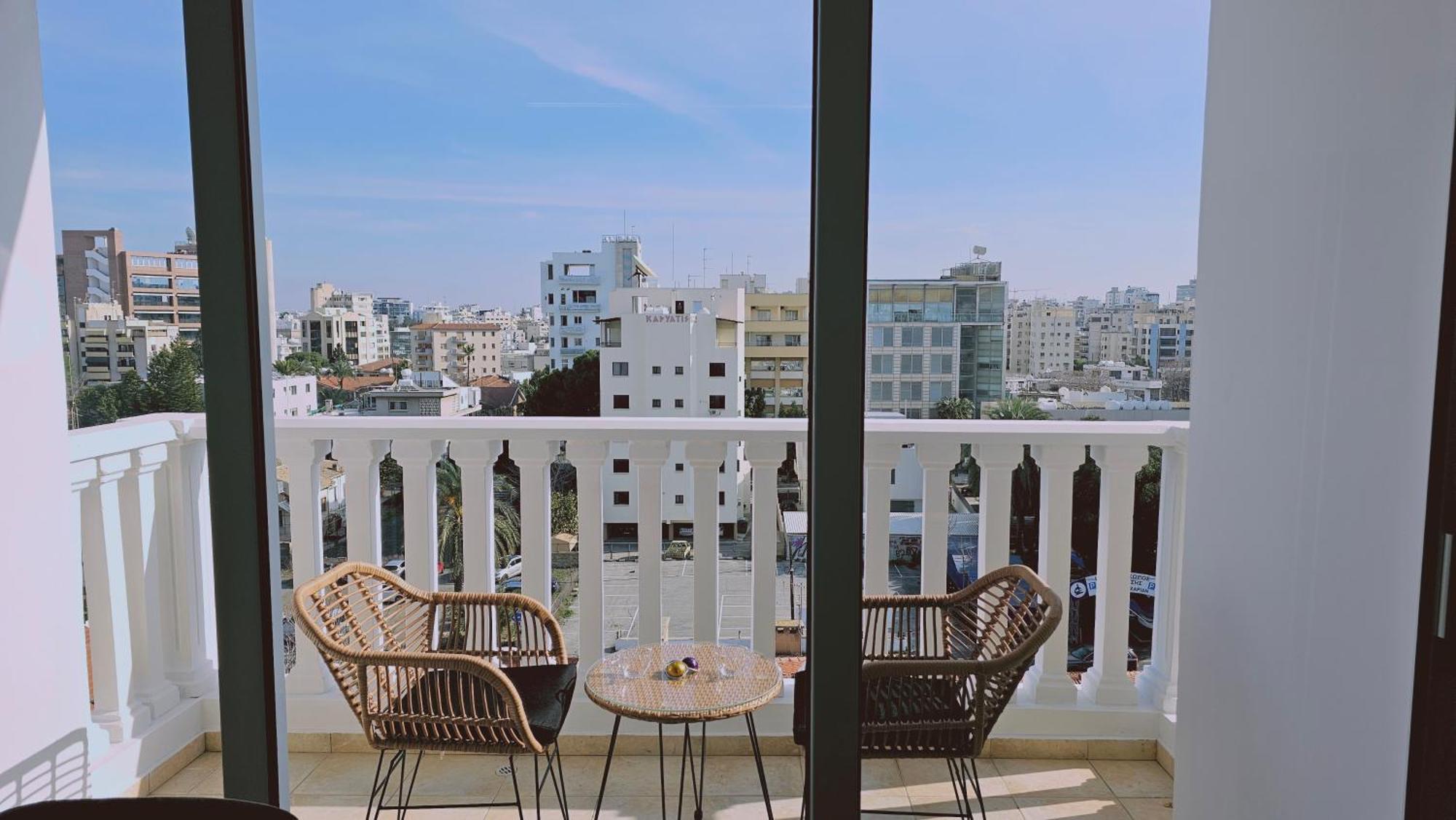 Stay Cosmo City Suites Nicosia Kültér fotó