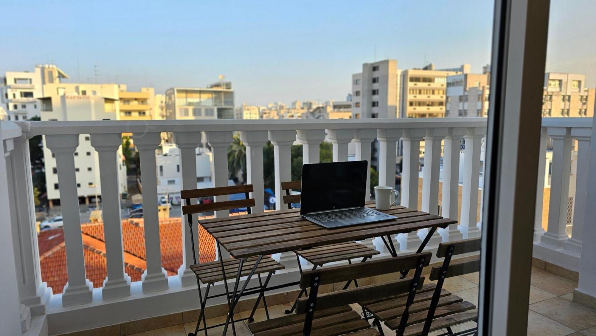 Stay Cosmo City Suites Nicosia Kültér fotó