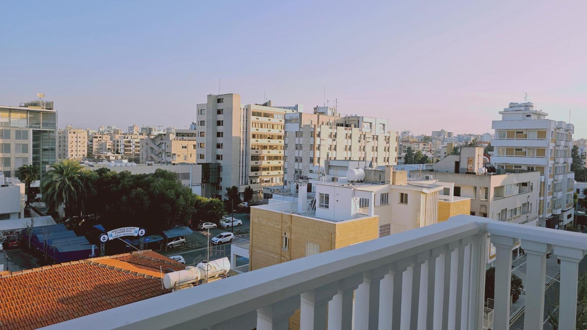 Stay Cosmo City Suites Nicosia Kültér fotó